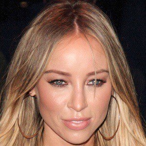 Lauren Pope Headshot 8 of 10