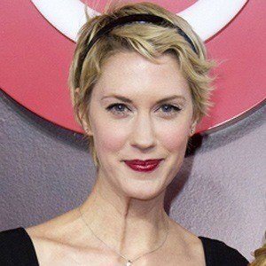 Lauren Lee Smith - Bio, Family, Trivia | Famous Birthdays