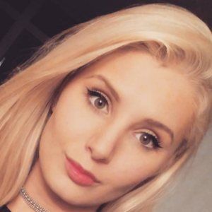 Lauren Southern Headshot 9 of 10