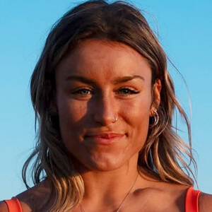 Lauren Stallwood Headshot 6 of 6