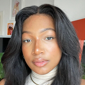 laurenthelolife Headshot 3 of 6
