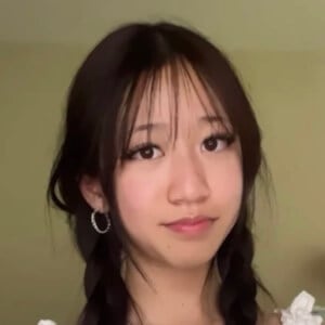 Layla Chen Headshot 2 of 3