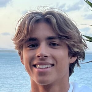 León Allendes - Age, Family, Bio | Famous Birthdays