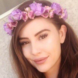 Leah Ashe Bio Family Trivia Famous Birthdays - baby leah roblox name