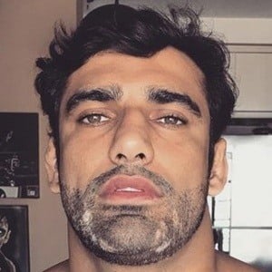 Leandro Lo Headshot 10 of 10