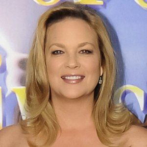 Leann Hunley - Bio, Family, Trivia | Famous Birthdays