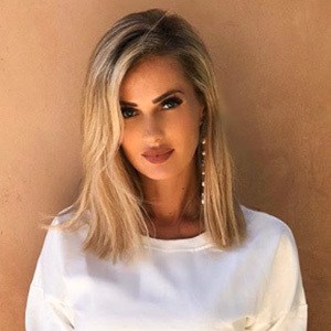 Leanna Bartlett Headshot 5 of 10