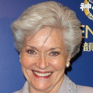 Lee Meriwether Headshot 4 of 5