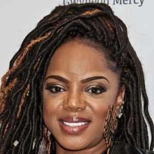 Leela James Headshot 7 of 10