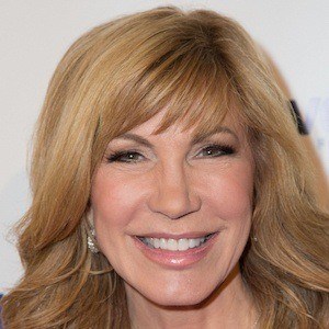 Leeza Gibbons Headshot 6 of 6