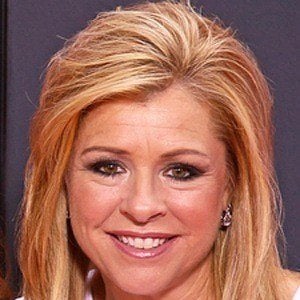 Leigh Anne Tuohy Headshot 2 of 5