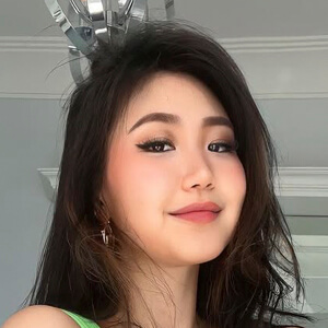 Lena Joo Headshot 3 of 6