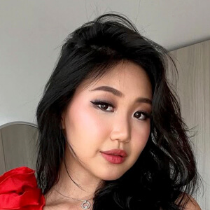 Lena Joo Headshot 4 of 6