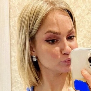 Lena niko_len at age 29