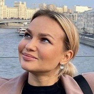 Lena niko_len at age 29