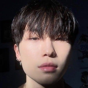 Leo.wz - Age, Family, Bio | Famous Birthdays