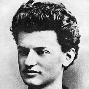 Leon Trotsky Headshot 4 of 4