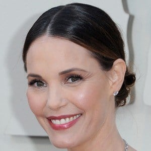 Leslie Bibb at age 44