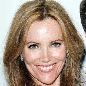 Leslie Mann Headshot 4 of 10