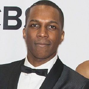 Leslie Odom Jr. Headshot 3 of 7