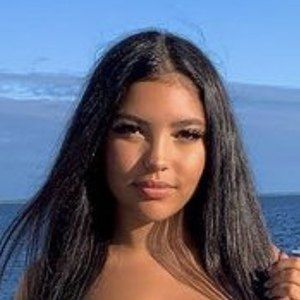 Lex Janell Headshot 5 of 10