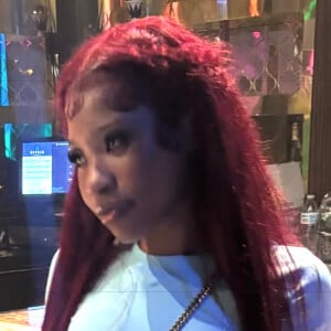 lexdarula Headshot 4 of 7