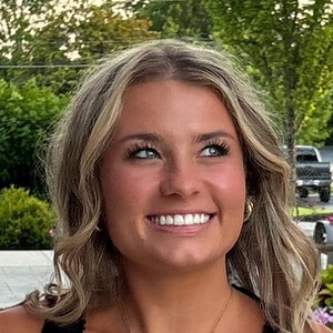 Lexi Shabo Headshot 3 of 3