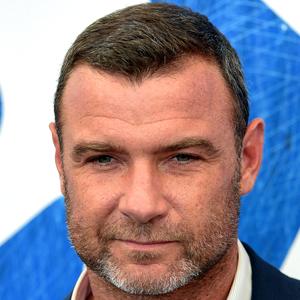 Liev Schreiber Headshot 5 of 7
