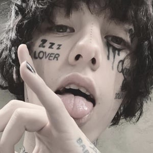 Lil Xan at age 22