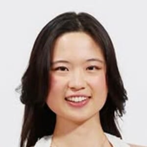 Lillian Zhang Headshot 2 of 3
