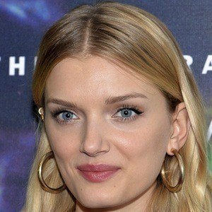 Lily Donaldson Headshot 6 of 10