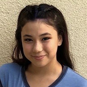 Lily Wallace Headshot 2 of 10