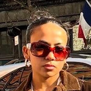 Linayah Aquino Headshot 2 of 3