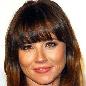 Linda Cardellini at age 33