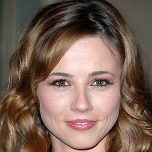 Linda Cardellini at age 31