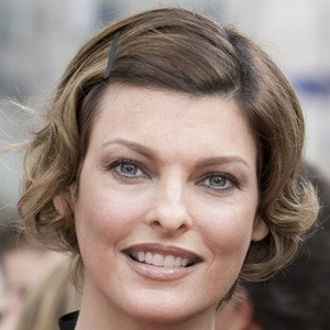 Linda Evangelista Headshot 9 of 10