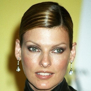 Linda Evangelista at age 40