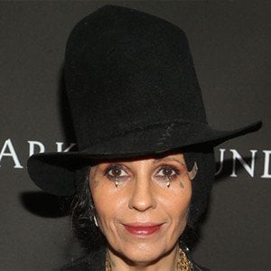 Linda Perry Headshot 7 of 10