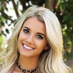 Lindsay Brewer Headshot 4 of 10