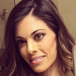 Lindsay Hartley Headshot 2 of 10