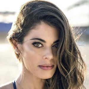 Lindsay Hartley Headshot 10 of 10