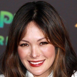 Lindsay Price Headshot 4 of 5