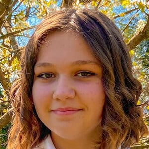 lindsayfaitlastar Headshot