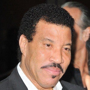 Lionel Richie Headshot 5 of 6