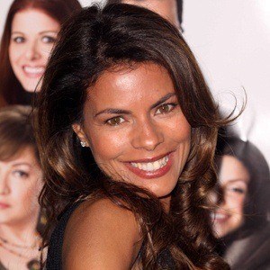 Lisa Vidal Headshot 7 of 10