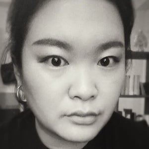 Lisk Feng Headshot 5 of 6