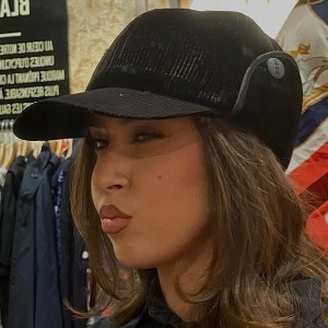 Lison Gianni Headshot 2 of 2