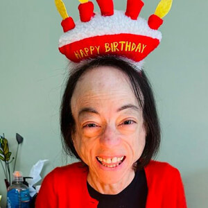 Liz Carr Headshot 8 of 9