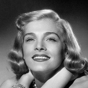 Lizabeth Scott Headshot 2 of 7