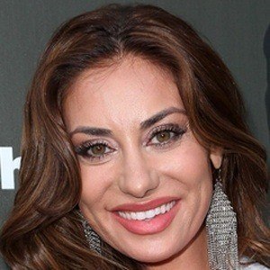 Lizzie Rovsek Headshot 2 of 3